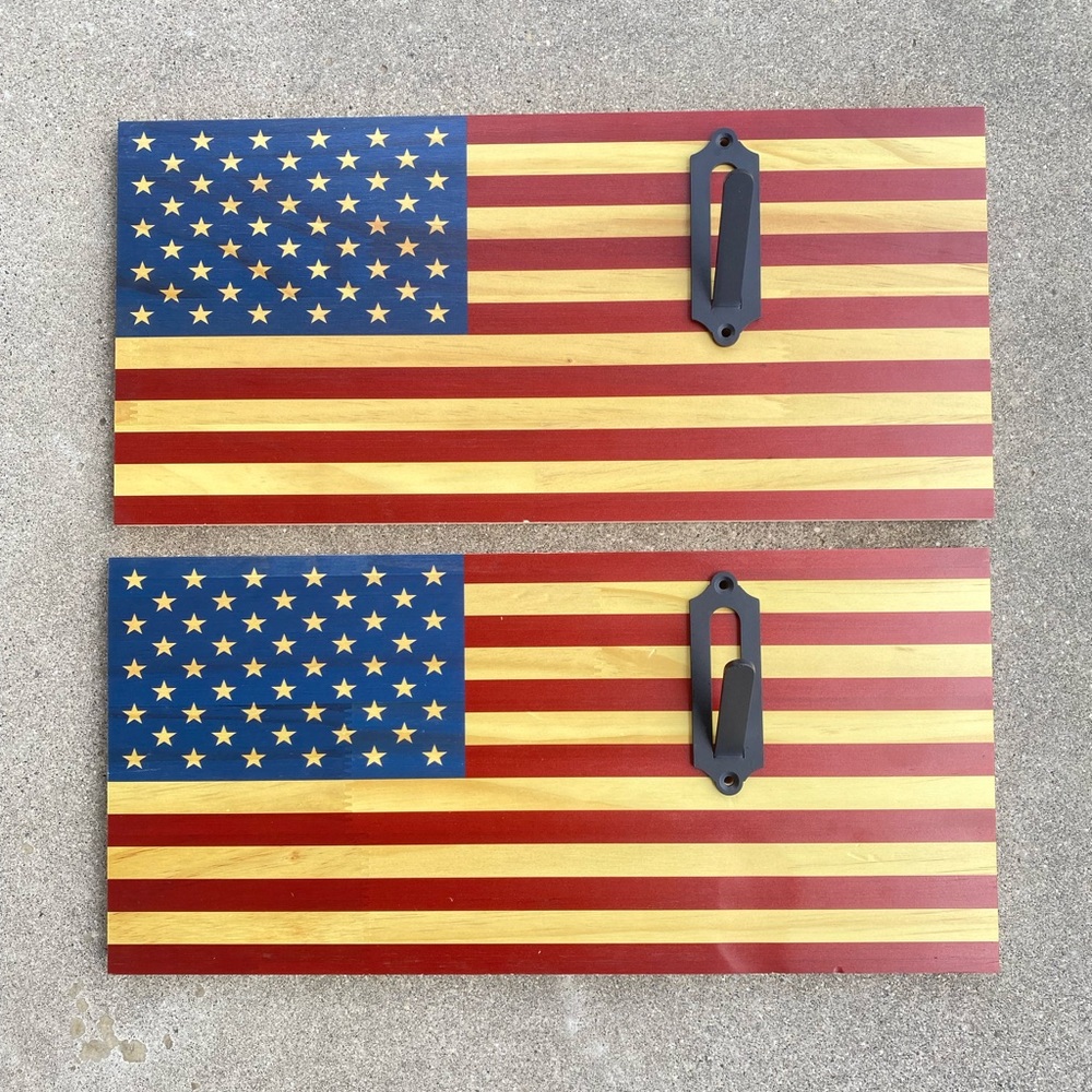 NEW 2 Pack Wooden United States Of America USA Flags Entryway Coat / Hat Hangers